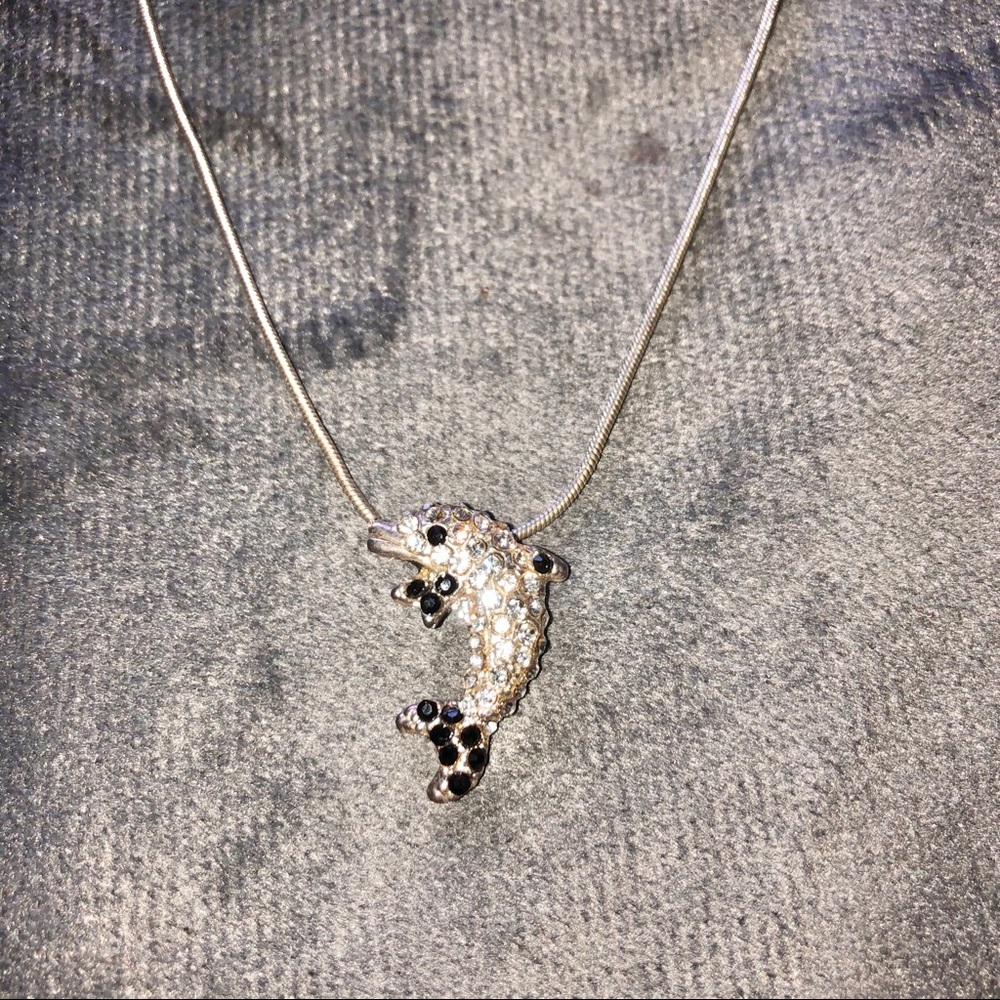 ✨Dolphin necklace